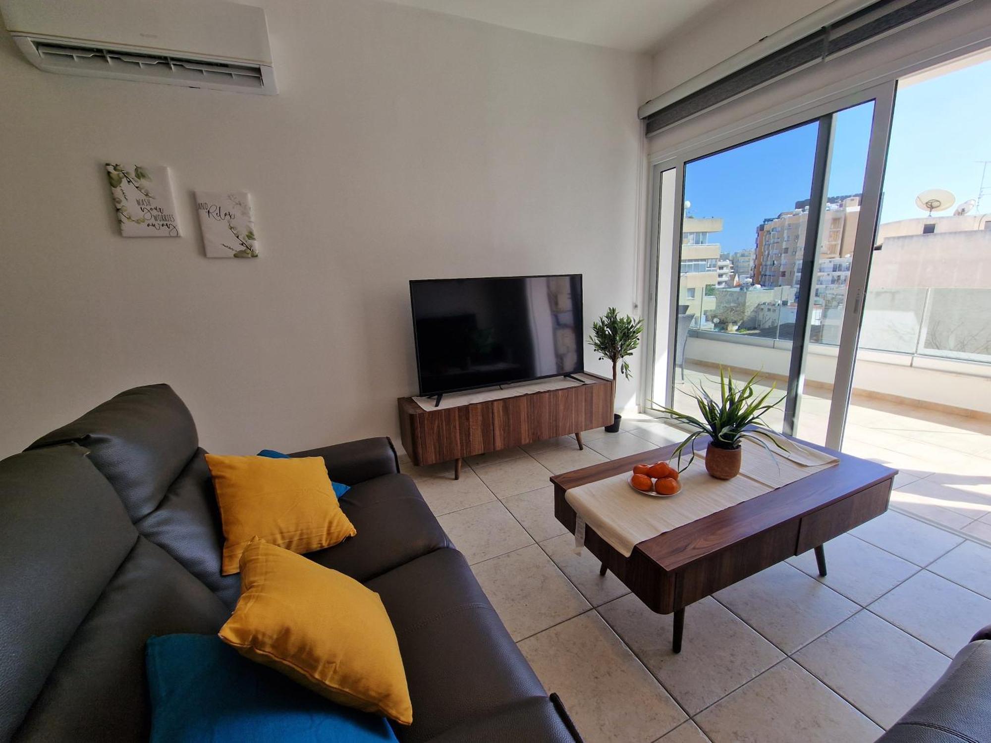 Tropical Paradise 200M From Finikoudes Beach لارنكا المظهر الخارجي الصورة