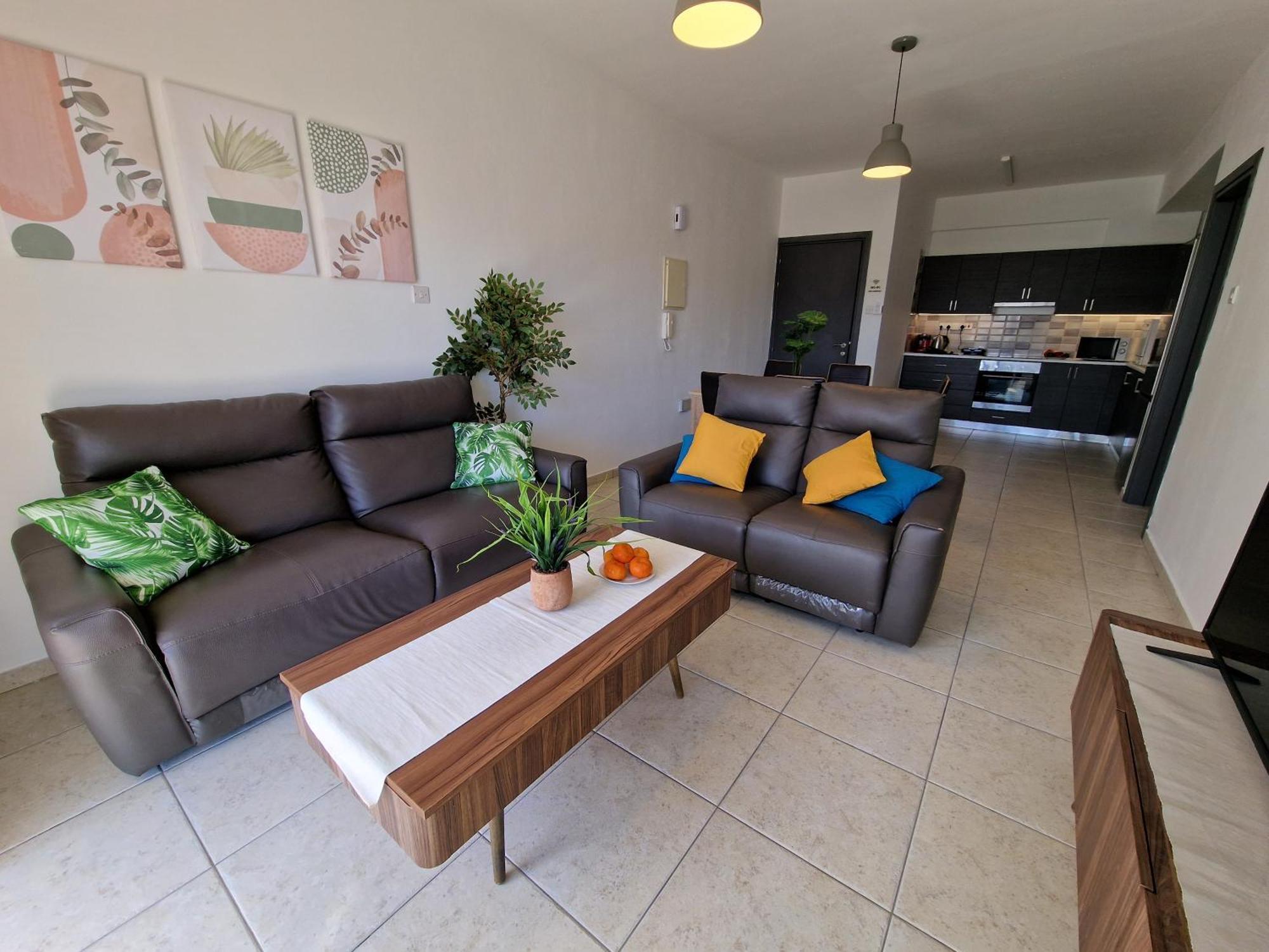 Tropical Paradise 200M From Finikoudes Beach لارنكا المظهر الخارجي الصورة