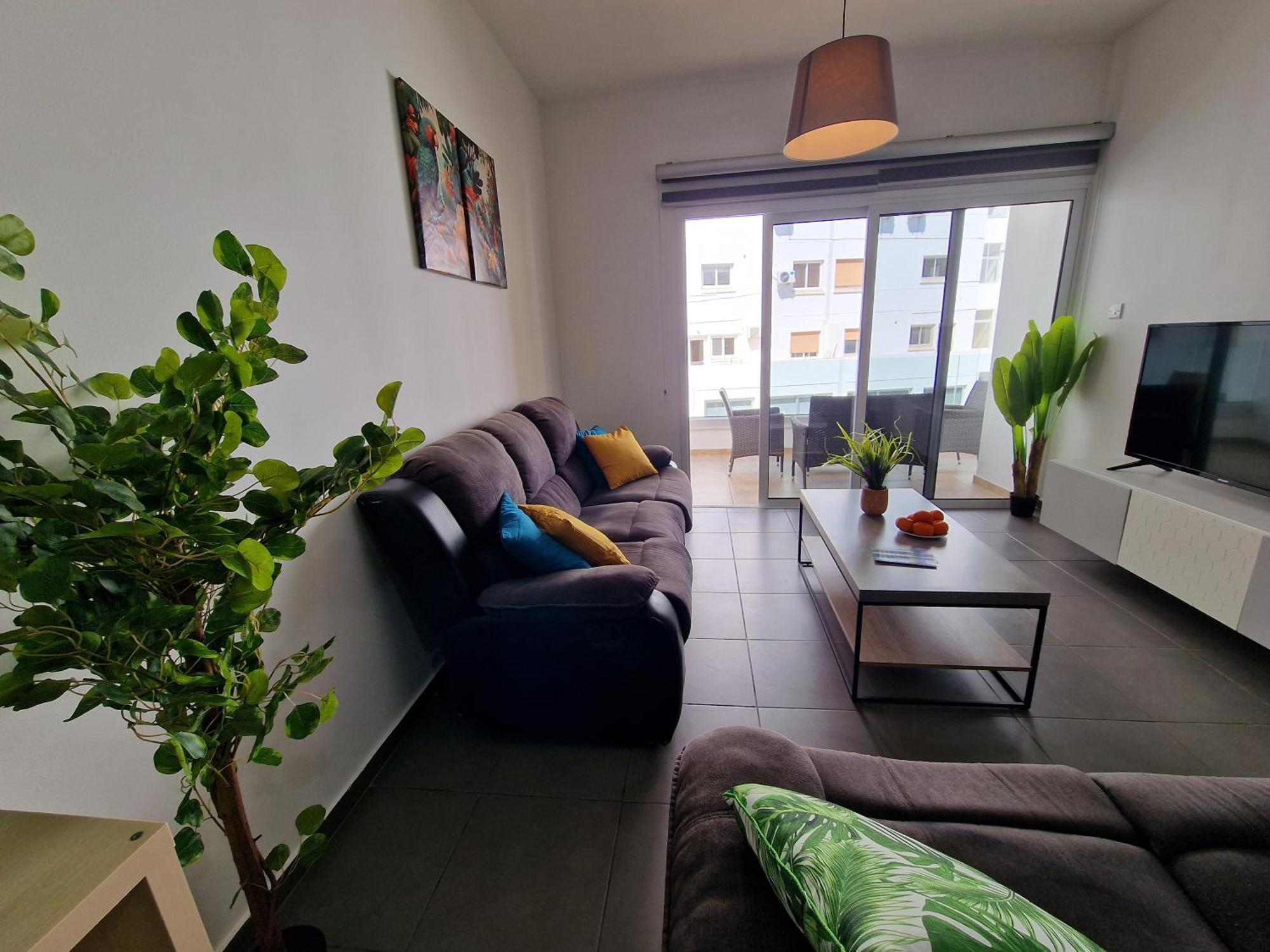 Tropical Paradise 200M From Finikoudes Beach لارنكا المظهر الخارجي الصورة